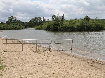 Im  nichtöffentlichen Teil der Gemeinderatssitzung im Oktober  hatte sich das Gremium gegen Wohnmobil-Stellplätze am Rudufersee in Michelau ausgesprochen.  Begründung zu teuer.Gerda Völk