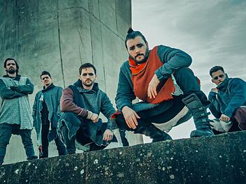 Stairway to Violet Schauspieler und Reality-Star Bela Klentze (Zweiter von rechts) ist auch als Musiker aktiv.