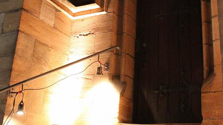 Der Treppenaufgang zur Kirche