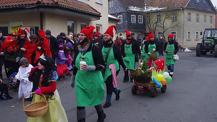 Die lustigen Aperol-Zwerge. Foto: Heike Schülein