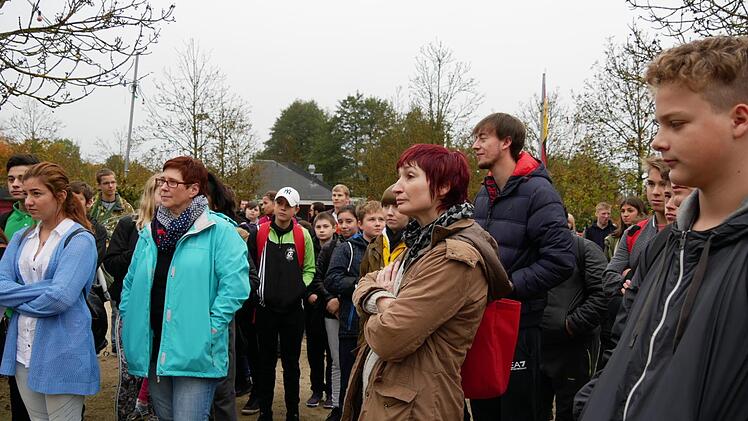 Tolle Beteiligung: 300 Schüler der Mittelschule "Am Moos" sind heuer beim  Spendenlauf  an den Start gegangen.Manja von Nida