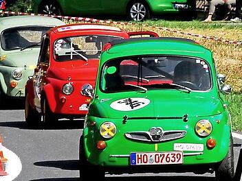 Startaufstellung für die Rennsport-"Zwerge" Fotos: gerdplietschpresse.de