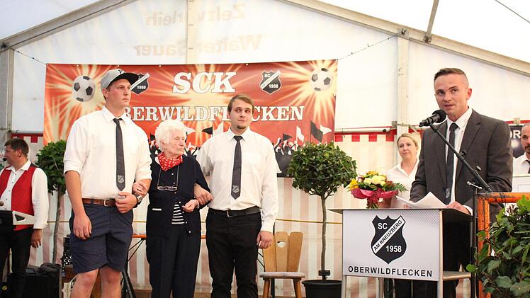 Erika Oechsner ist neues Ehrenmitglied des SCK Oberwildflecken. Foto: Sebastian Schmitt
