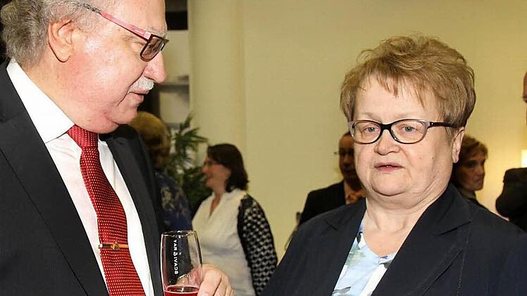 Elisabeth Paulus mit dem Kreisvorsitzenden Karl-Heinz Bauer Fotos: Richard Sänger