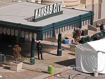 Sch&uuml;sse bei Super-Bowl-Parade