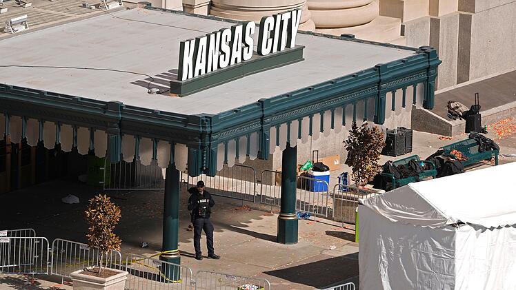 Sch&uuml;sse bei Super-Bowl-Parade