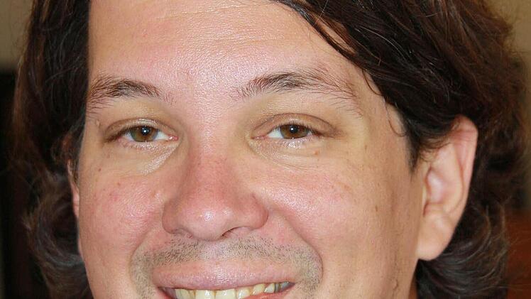 Redakteur Philip Naßhan findet, dass Iphofen viele interessante Menschen und Geschichten zu bieten hat.