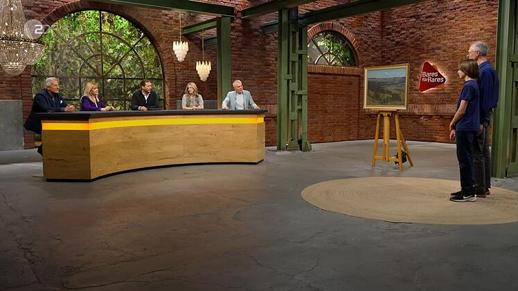 Christian Vechtel (Dritter von rechts) sicherte sich das Kunstwerk.