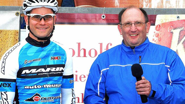 Organisator Matthias Kraft (rechts) freut sich, dass mit Benjamin Korndörfer ein Einheimischer ganz vorn mitfuhr.