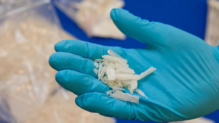 Crystal Meth ist eine verhältnismäßig günstige Drogen. Geist und Körper zerstört sie meist in kürzester Zeit.  Foto: dpa