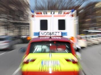 Ein Mann hat bei einem Arbeitsunfall in Nürnberg vier Finger verloren. Symbolfoto: Stephan Jansen/dpa