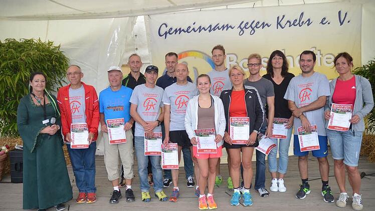 Sie legten 21 Kilometer beim Halbmarathon zurück und waren die Schnellsten in ihrer Altersklasse.  Foto: Karl-Heinz Hofmann