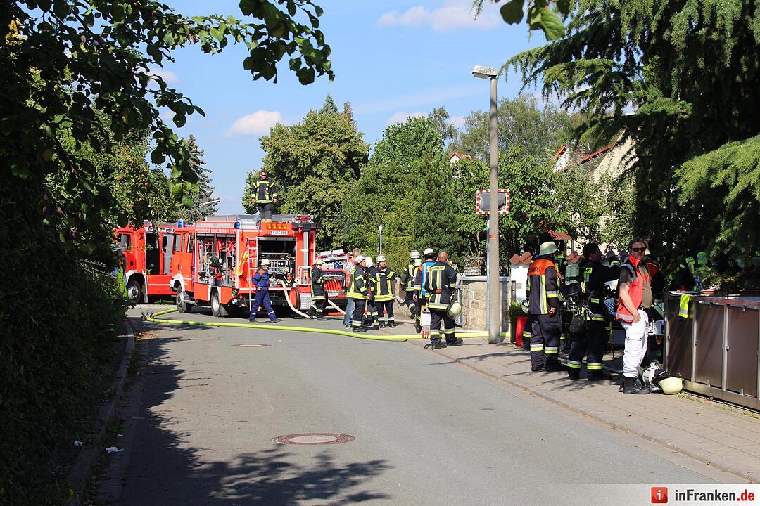 Hoher Sachschaden bei Dachstuhlbrand in Cadolzburg