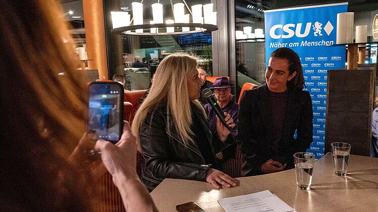 Thomas M&uuml;llers Frau in Bamberg - "immer f&uuml;r die D&uuml;mmste im Raum gehalten"