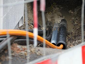 Im Gemeindebereich von Aura haben inzwischen fast alle Haushalte Breitbandkabel. Ulrike Müller/Archiv
