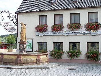 Den Kauf des "Goldenen Ankers" sieht der Markt Kasendorf als große Chance.