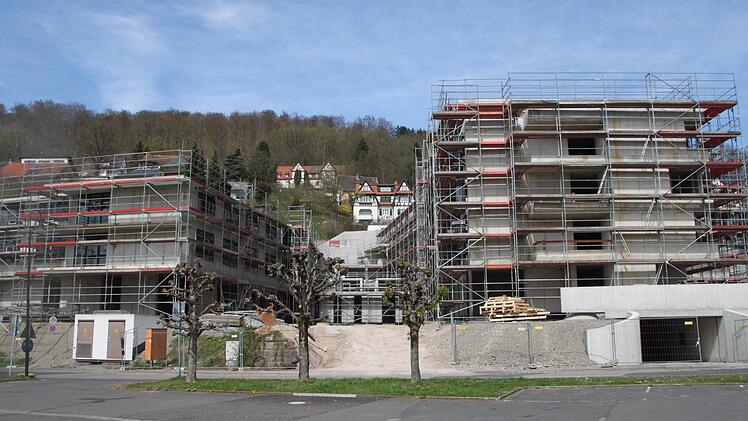 Blick von der Ernst-Putz-Straße auf den Neubau von Haus Waldenfels in Bad Brückenau Foto: Ulrike Müller