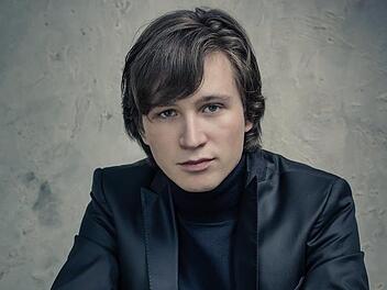 Pianist Amadeus Wiesensee spielt im September in Bad Kissingen im Rossini-Saal.
