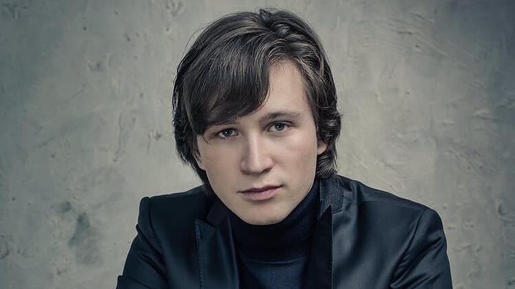 Pianist Amadeus Wiesensee spielt im September in Bad Kissingen im Rossini-Saal.