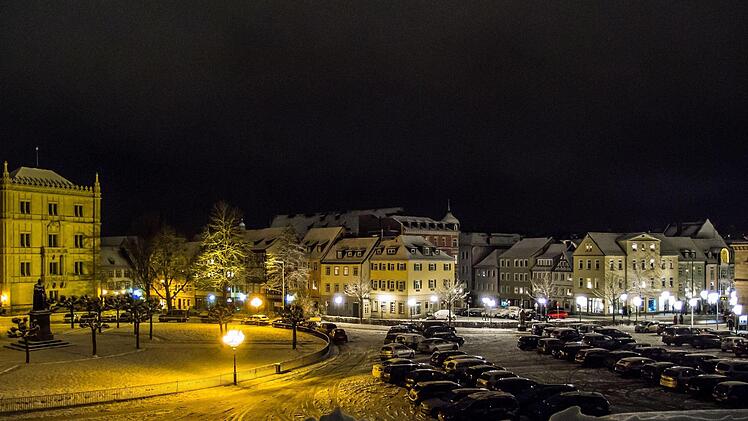 Coburger Winter-Impressionen: Blick auf den verschneiten Schlossplatz am Samstag.Foto: Jochen Berger