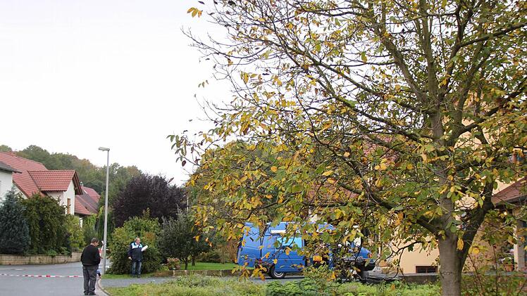 In Lichtenfels-Trieb ist am Donnerstag morgen ein Mann anschossen worden. Foto: Matthias Einwag