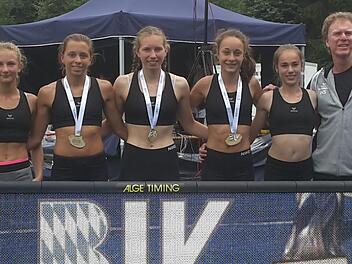 Die U16-Schülerinnen des TV/DJK Hammelburg wurden Bayerischer Mannschaftsmeister im Siebenkampf. Unser Bild zeigt (von links) Lena Wegand, Lilian Heid, Elisa Eich, Anna Lukaschewitsch, Hanna Schmitt und Trainer Heiko Schmitt. Foto: Heiko Schmitt