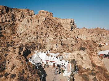 In Andalusien dienen historische H&ouml;hlenh&auml;user als Vorbild f&uuml;r eine klimaangepasste Architektur.