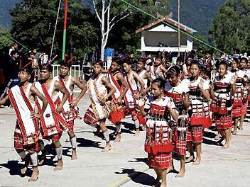 Die Sch&uuml;ler pr&auml;sentierten einheimische T&auml;nze und Trachten. Foto: privat