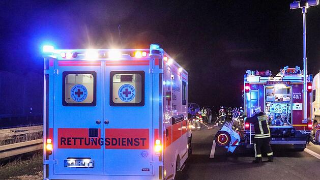 Ein Unfall auf der A73 hat ein Todesopfer gefordert. Symbolbild: Merzbach/News5