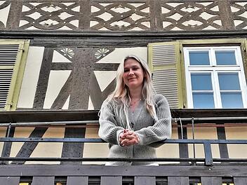 Chefin Roxana Panga (25) bietet in ihrem neuen Ristorante Rossana am Marktplatz italienische Speisen und Desserts. Foto: Sigismund von Dobschütz