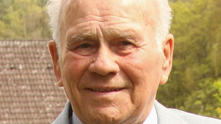 Der rüstige Jubilar Oswald Stretz, dem allein 14 Enkel, 23 Urenkel und sogar schon ein Ururenkel gratulierten. Foto: Günther Geiling