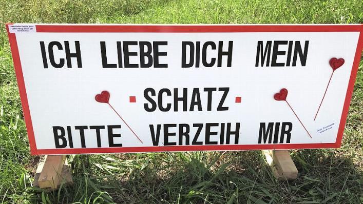 Ob die Angebetete sich umstimmen lässt? Foto: privat