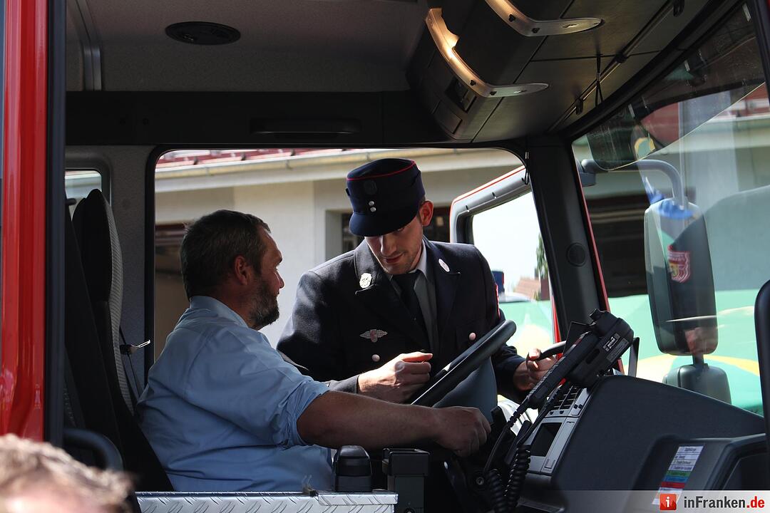 Neues Fahrzeug für die Feuerwehr Lehrberg