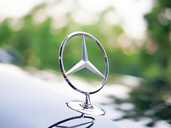 Mercedes-Benz Logo - der Stern