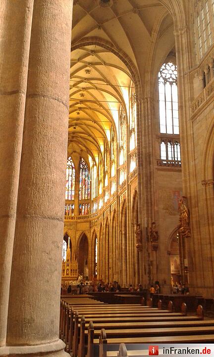 Der Prager Dom - unglaubliche Lichtstimmung