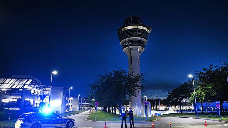 Flughafen M&uuml;nchen stellt teilweise Betrieb ein