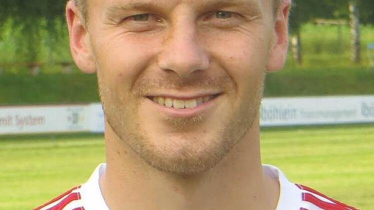 Transfercoup des ATS Kulmbach: Der Kreisligaspitzenreiter hat sich in der Winterpause mit dem Hollfelder Bayernligaspielker Patrick Werther verstärkt, der beim Rundschau-Cup gleich zum Einsatz kommt.