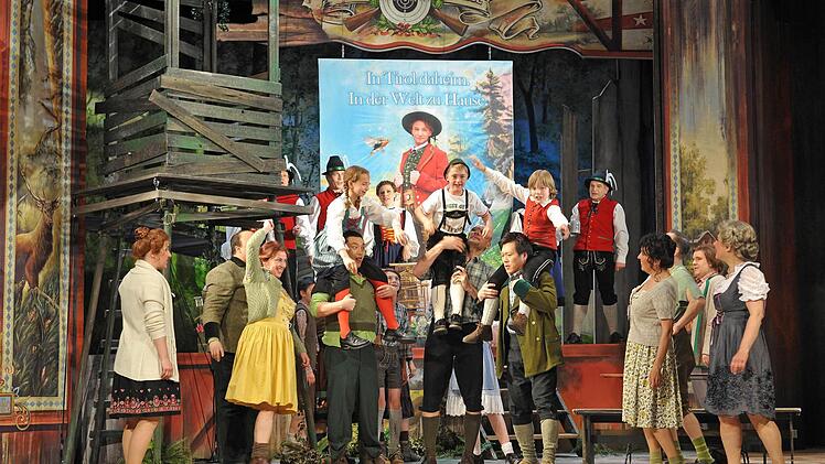 Szene aus dem "Vogelhändler" am Landestheater Coburg.Foto: Andrea Kremper