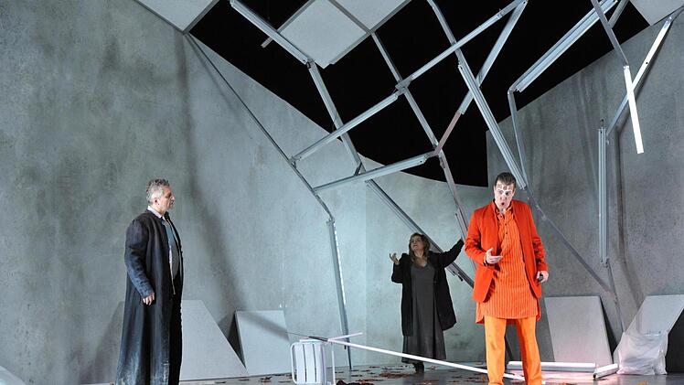 Richard Wagners "Parsifal" feierte Premiere am Landestheater Coburg. Szene aus dem 3. Akt der Neuinszenierung von Jakob Peters-MesserFoto: Andrea Kremper