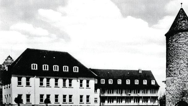 Das Kreiskrankenhaus am Dicken Turm um 1960.   Sammlung Guhling