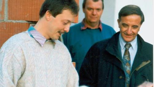1994 Michael Saam als  junger Vorsitzender,  gemeinsam mit dem damaligen Landrat Herbert  Neder bei der Grundsteinlegung der neuen Vereinsgebäude. Thomas Dill