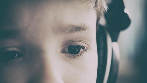 Durch Hörspiele können Kinder in andere Welten eintauchen. Dafür eignen sich Musikspieler wie die Toniebox und Co. ganze besonder. Stiftung Warentest hat 13 solcher Musikspieler getestet. Foto:  Bru-nO/pixbay.com.