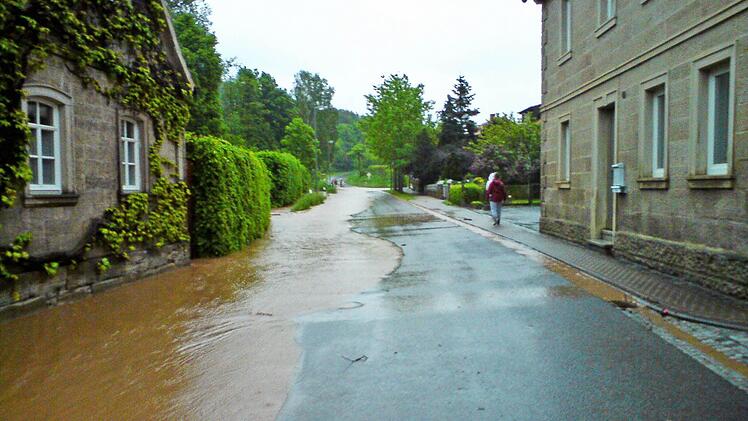 Hochwasser in Schönbrunn. Foto: Dietmar Schmidt / FFW Schönbrunn