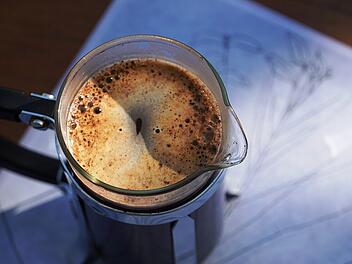 Aromatischen und vollmundigen Kaffee bereitet die French Press ganz einfach zu.