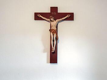 Das christliche Kreuz: Zeichen der Religion oder Zeichen der abendländischen Kultur? Foto: Jan Woitas/dpa