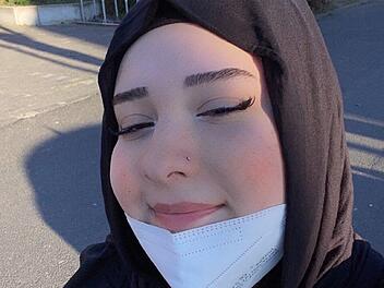 Zeynep aus Flörsheim ist an Blutkrebs erkrankt. Ihre Angehörigen rufen nun, zusammen mit der DKMS, zur Hilfe auf.