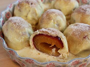 Gebackene Zwetschgenknödel