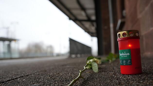 Zugbegleiter stirbt nach Angriff bei Ticketkontrolle