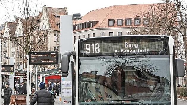 Geschätzt 30 000 Fahrgäste müssen im Laufe des Tages auf Busfahrten verzichten. Barbara Herbst/Archiv