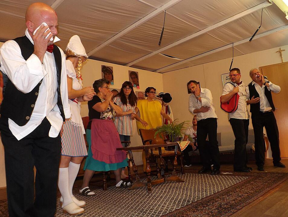 07.11.2016 Theatergruppe Gerach spielt >Die Nacht der Nächte!<